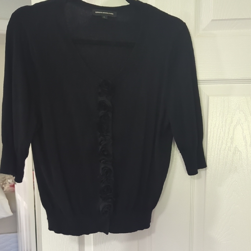 EUC Express Design Black V-Neck Large Sweater with Flower Snap Closure Cardigan